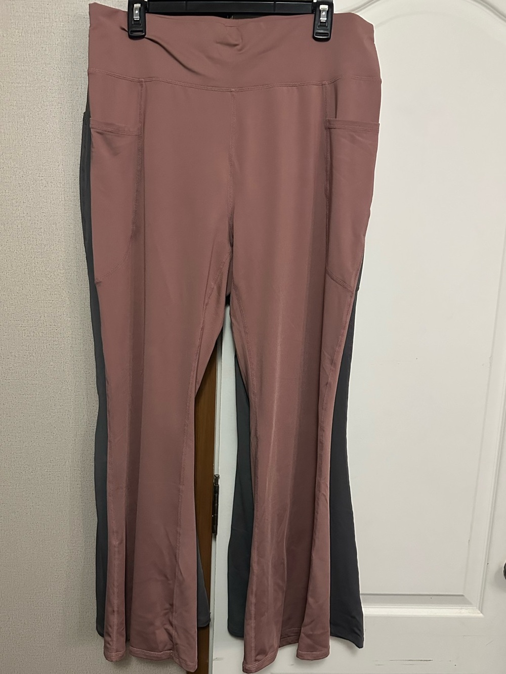 2 pair yoga pants